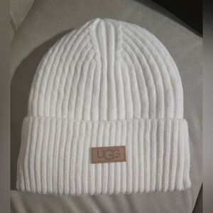 J&M UGG Logo Warm Hat